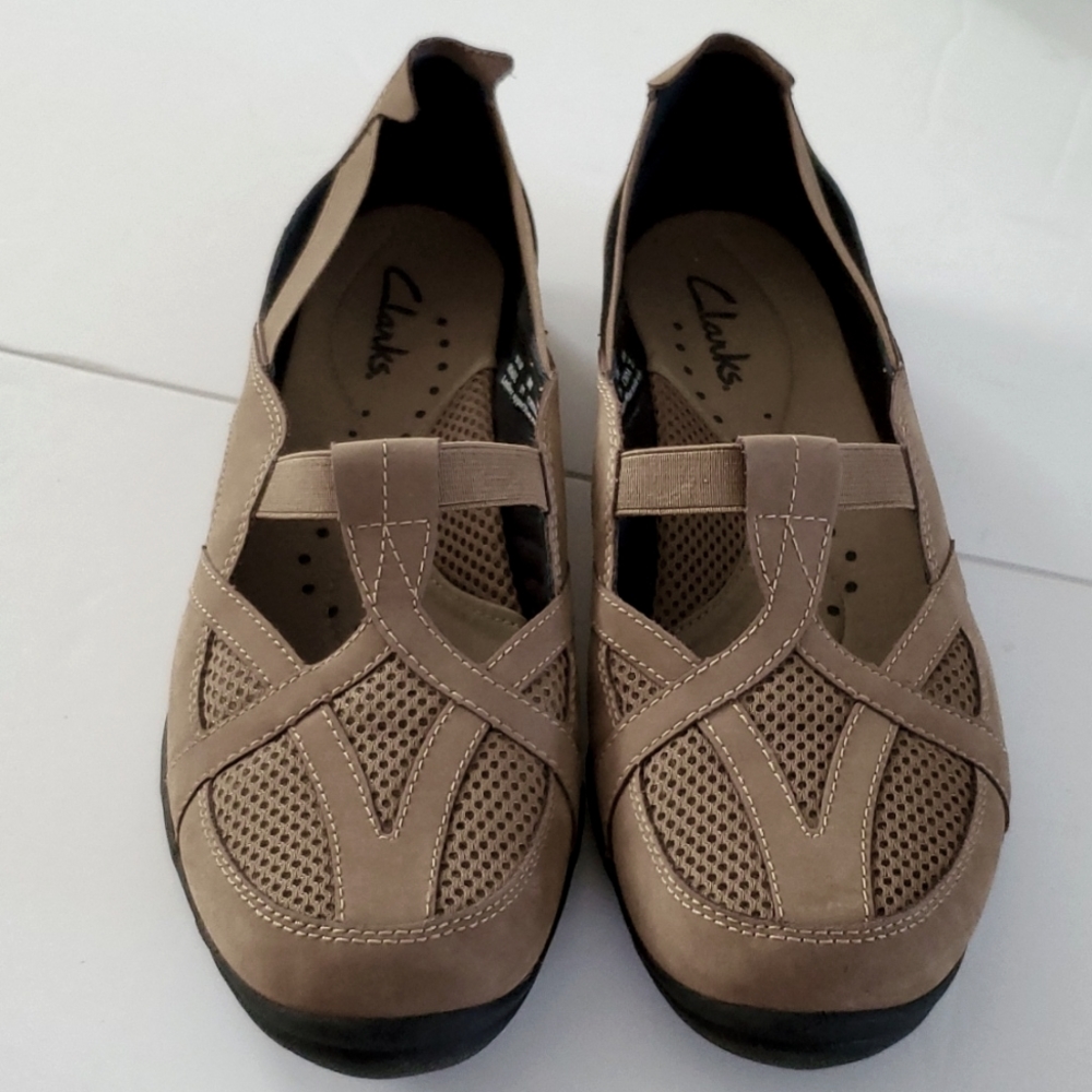 Clarks Light Brown Leather Mesh Walking Shoes Size 10M NWOT'S